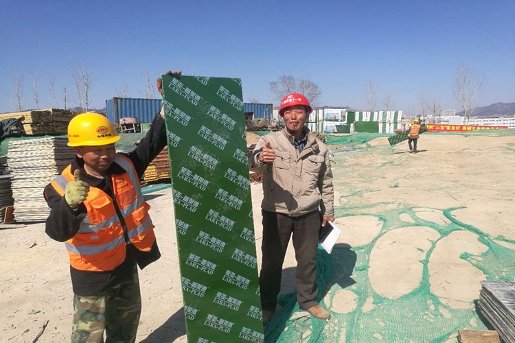 建筑新突破：覆塑模板引領(lǐng)高效施工新時(shí)代